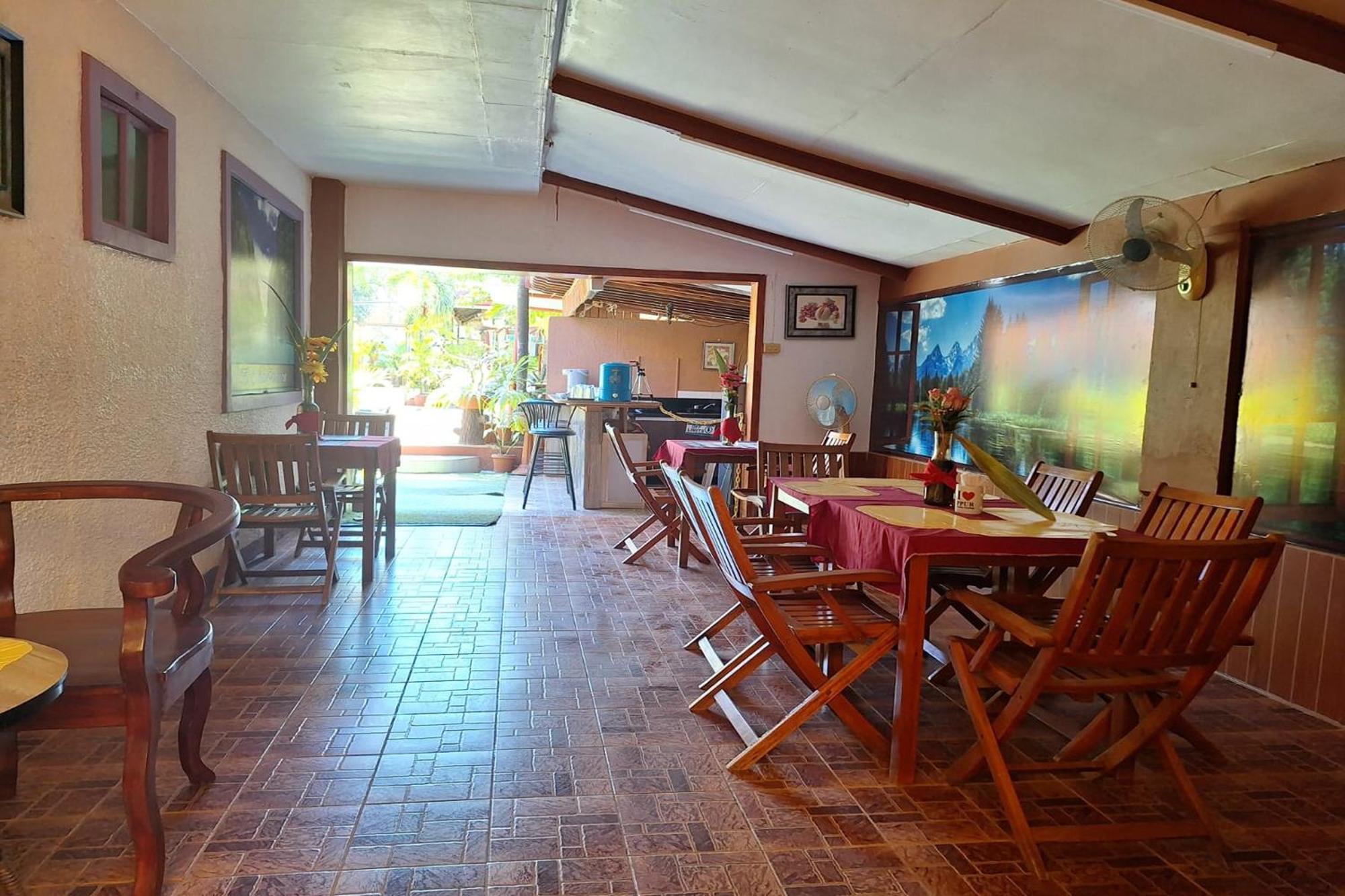 Citadel Bed And Breakfast Puerto Princesa Extérieur photo
