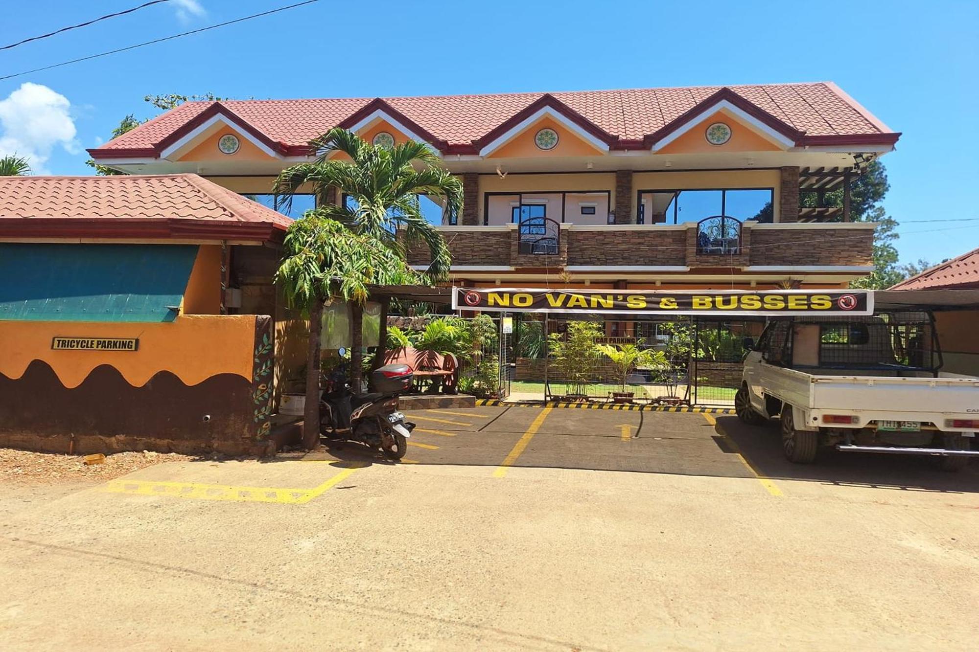 Citadel Bed And Breakfast Puerto Princesa Extérieur photo