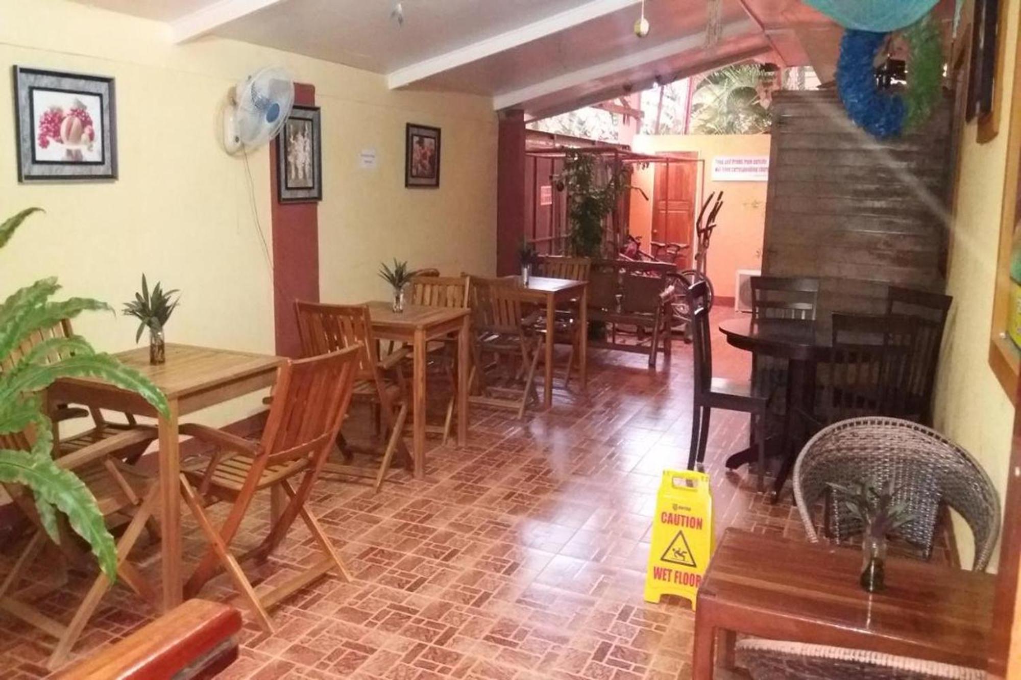 Citadel Bed And Breakfast Puerto Princesa Extérieur photo